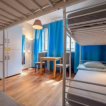 Tatamka Hostel *