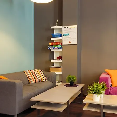 Tatamka Hostel *